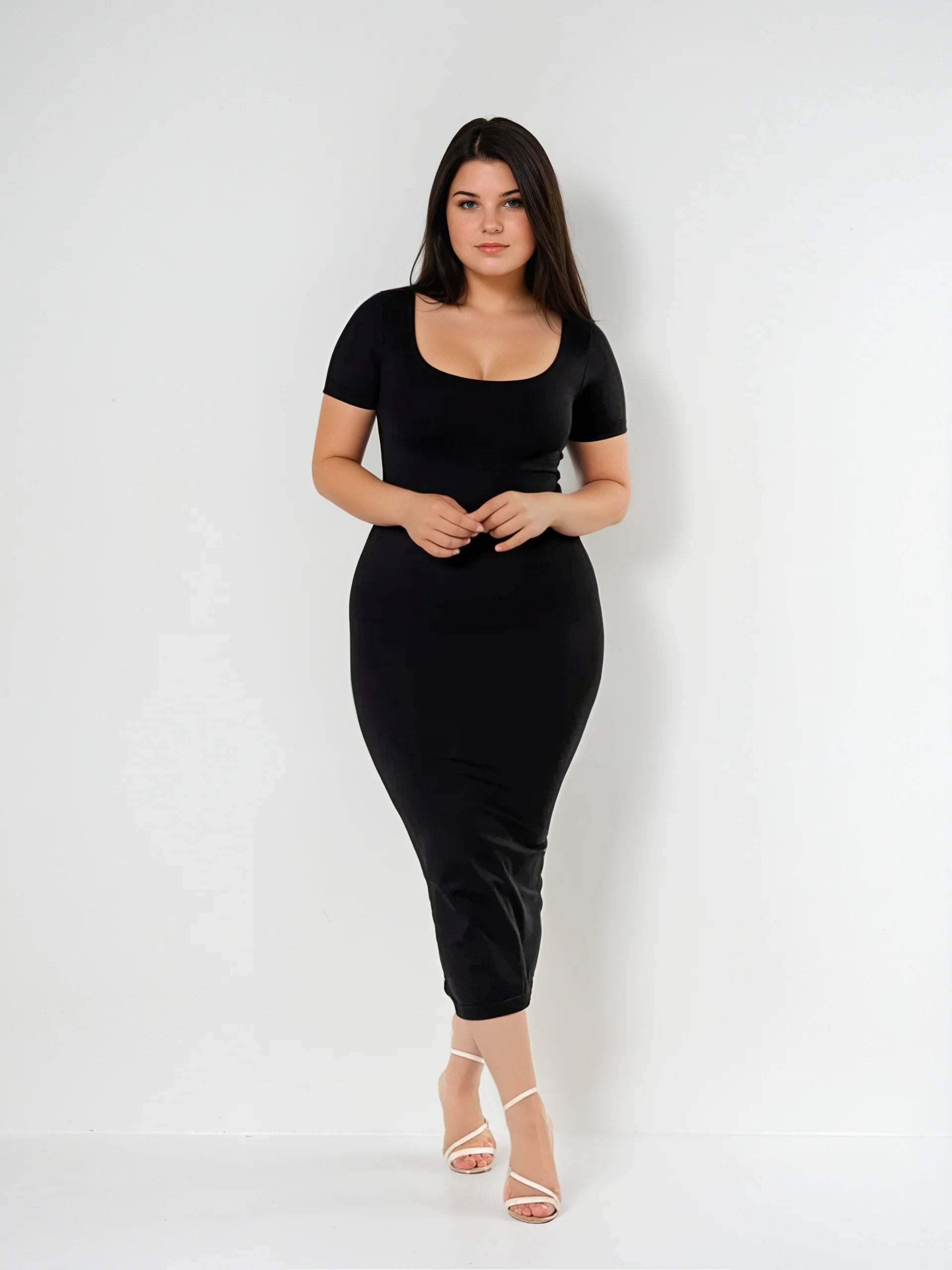 GC Midi Shapewear-Kleid mit kurzen Ärmeln